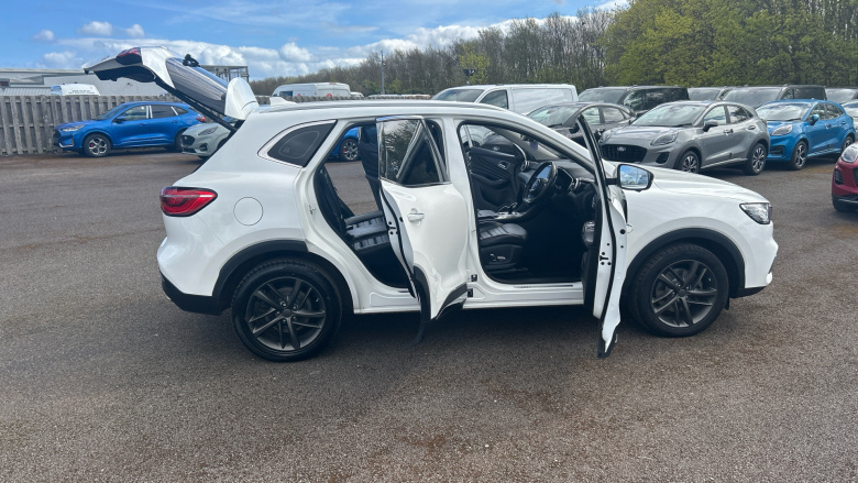 MG Hs 1.5 T-GDI PHEV Exclusive 5dr Auto Hatchback